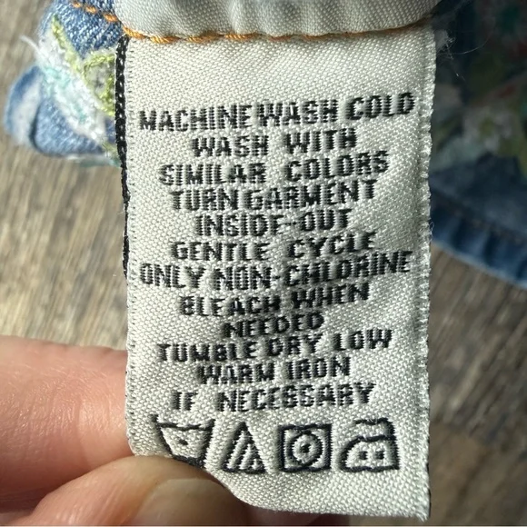 Guess Baby Embroidered Denim Dress Floral 0-3 Months Cottagecore - Picture 7 of 7